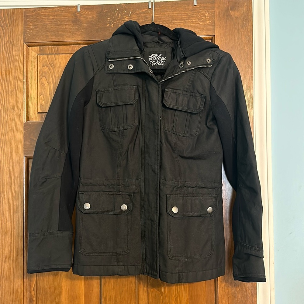 Blanc Noir mixed media jacket and soft removable hood. Adjustable waist.